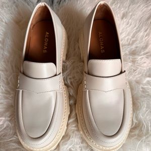 Alohas Trailblazer loafers